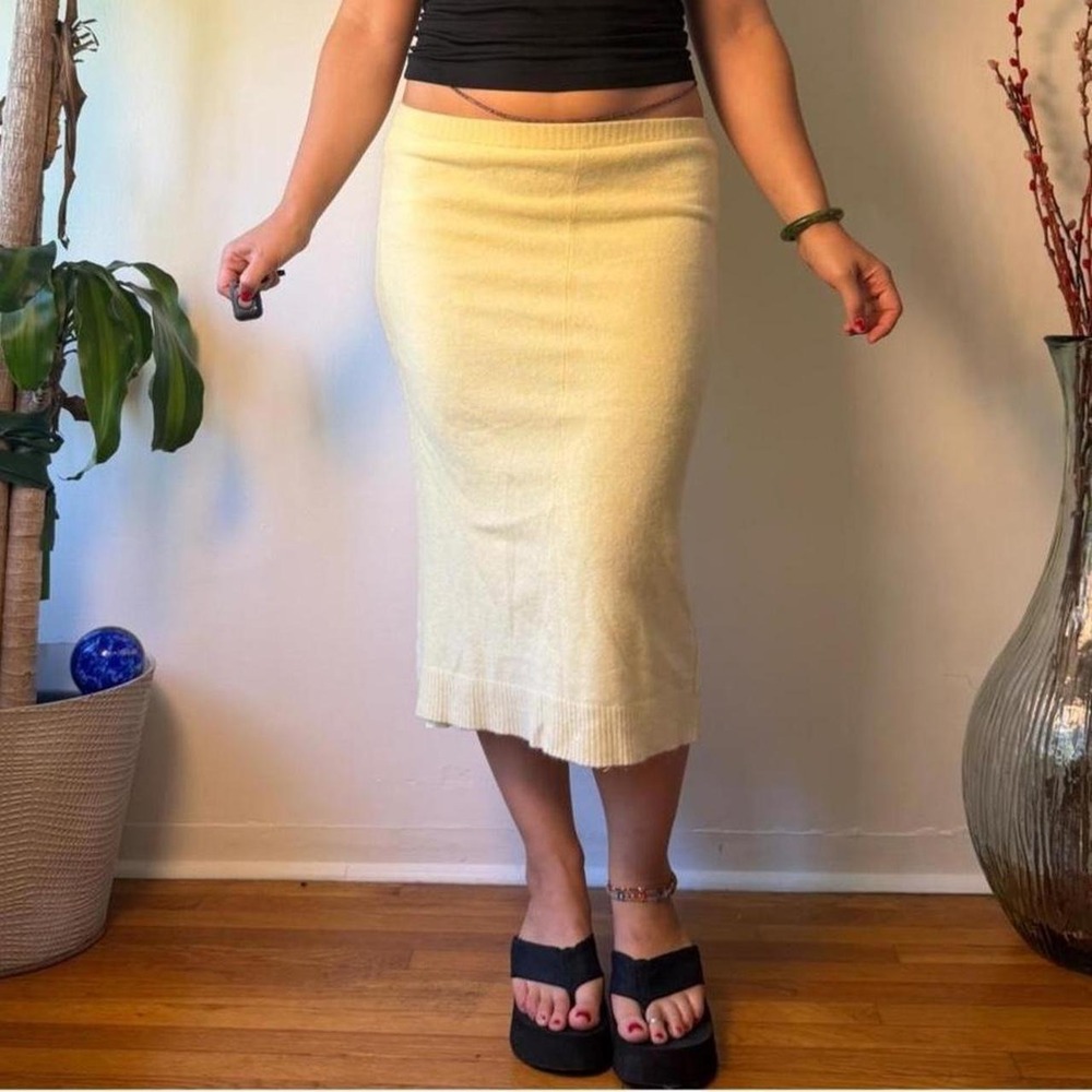 Liz Claiborne Vintage 90s Butter Yellow Wool Angora Midi Skirt Small